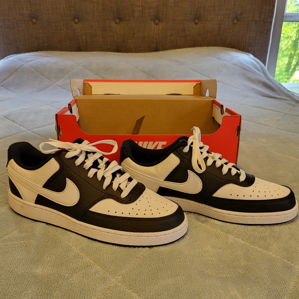 Nike Court Sneakers